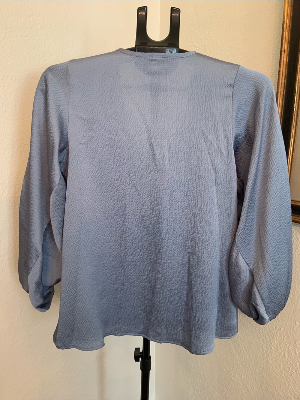 Ty he Light Blue V Neck Women’s Blouse with Balloon Sleeves - Picture 4 of 4